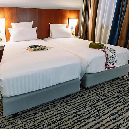 Hotel Mercure Piazza Bologna 3*