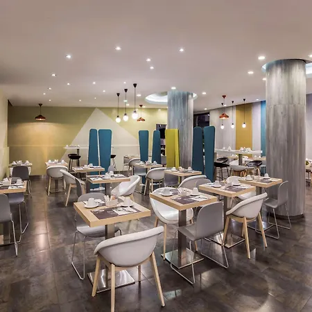 Mercure Piazza Bologna فندق