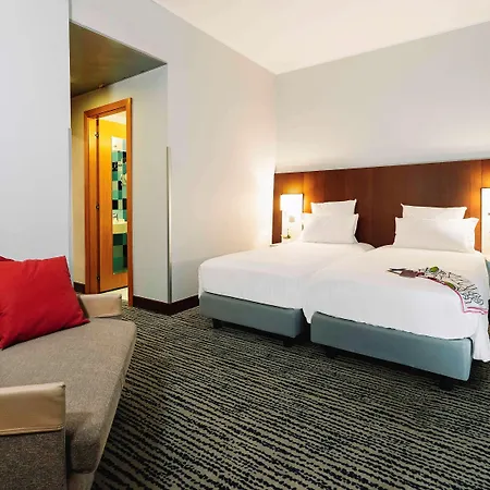 Mercure Piazza Bologna 3*