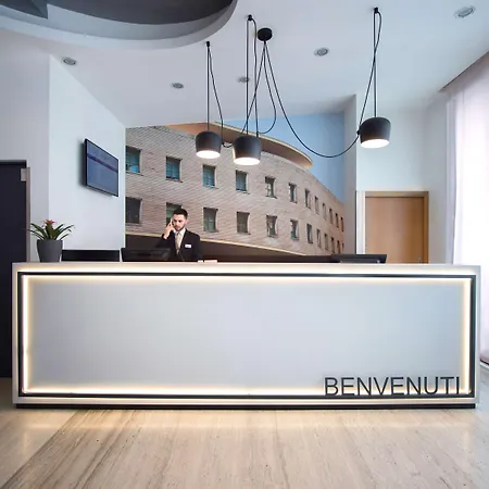 Mercure Piazza Bologna Otel