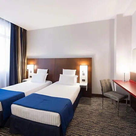 Mercure Piazza Bologna Hotell 3*