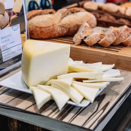 Otel Mercure Piazza Bologna 3*