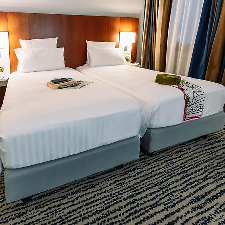 Mercure Piazza Bologna 3*