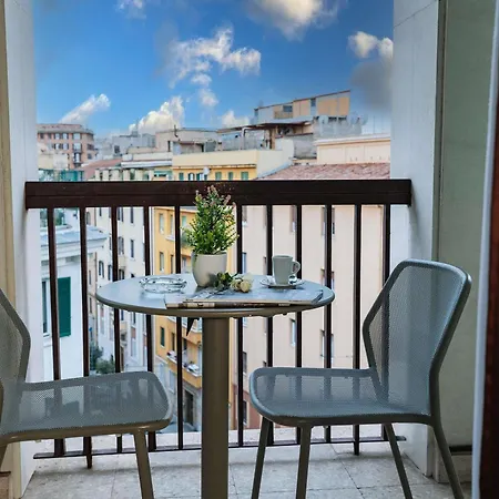 Mercure Piazza Bologna فندق