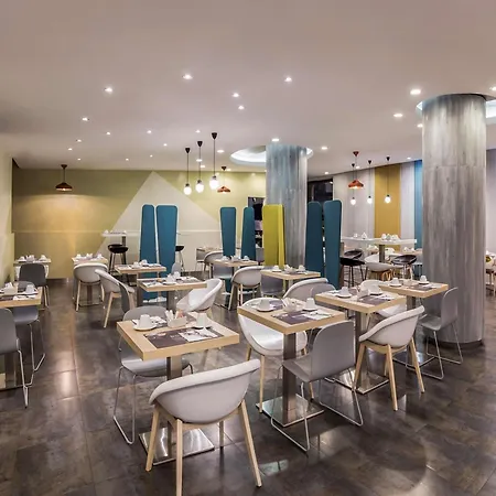 Mercure Piazza Bologna فندق