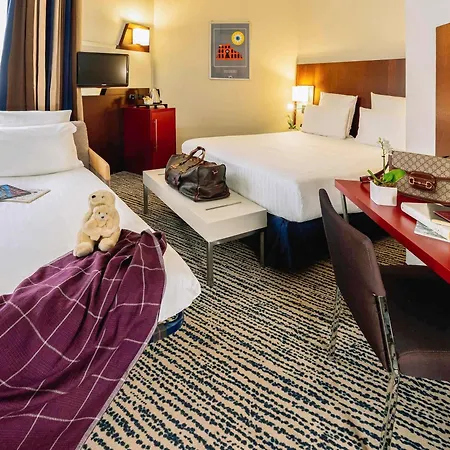 Hotel Mercure Piazza Bologna 3*