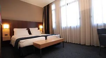 メルキュール ピアッツァ ボローニャ ホテル