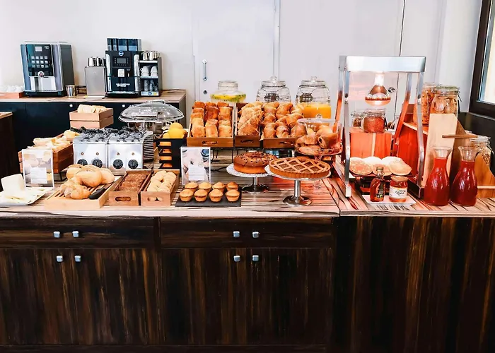 Mercure Piazza Bologna 3*