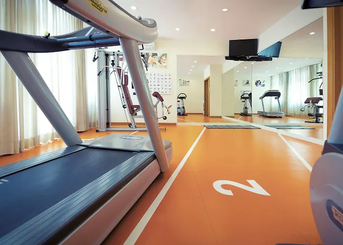 Hotel Mercure Piazza Bologna 3*