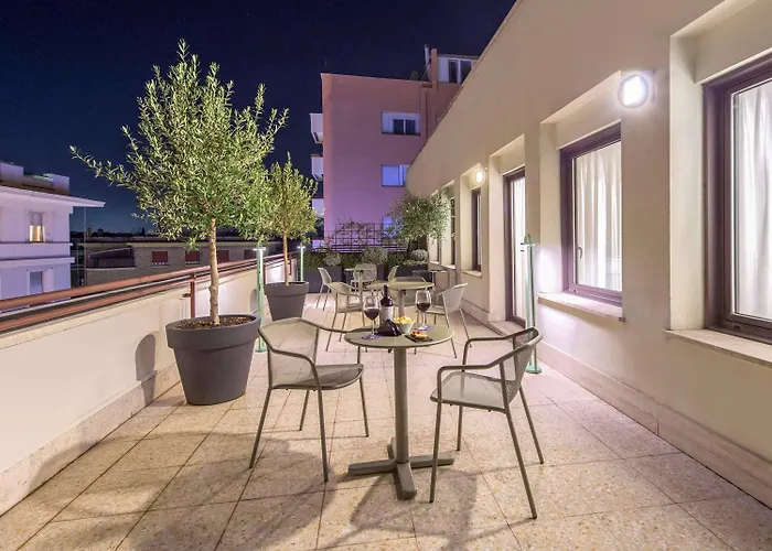 Mercure Piazza Bologna 3*