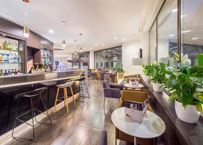 Mercure Piazza Bologna Szálloda 3*