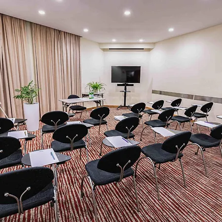 Mercure Piazza Bologna 3*