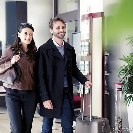 Hotel Mercure Piazza Bologna 3*